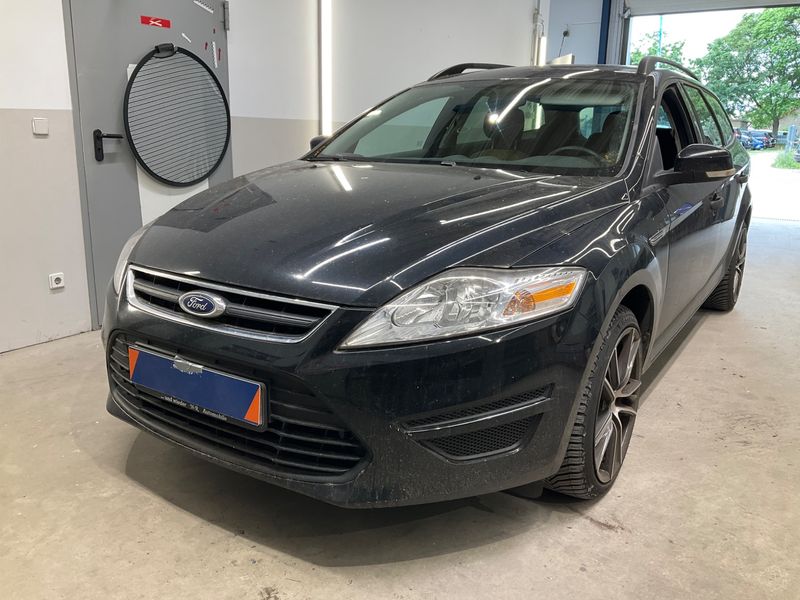 Ford Mondeo 1.6 Ti-VCT Ambiente — zdjęcie 1