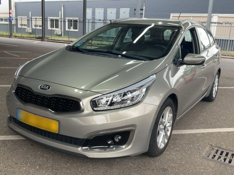 Kia cee'd 1.6 GDI Dream-Team