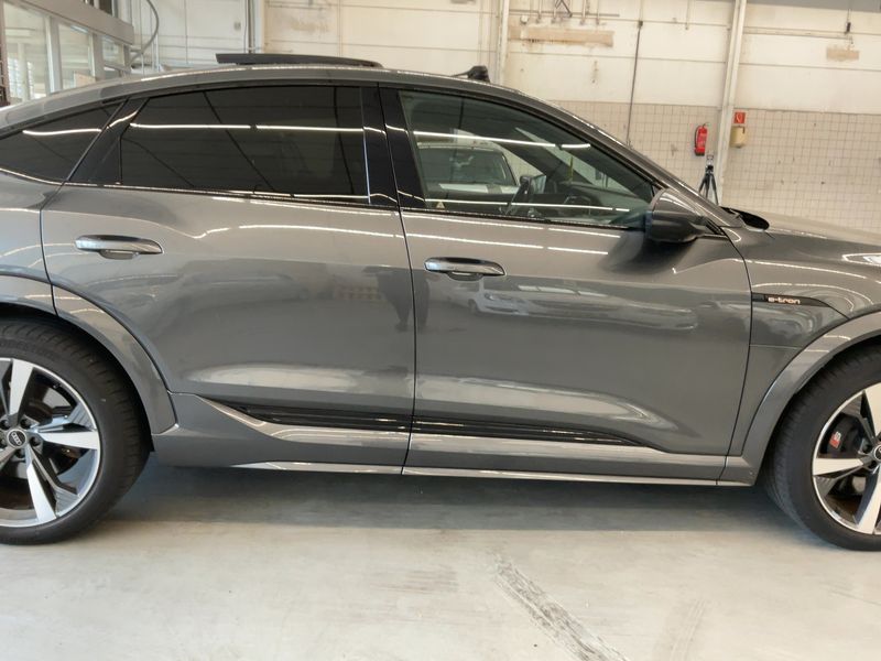 Audi e-tron Sportback e-tron S quattro — zdjęcie 7