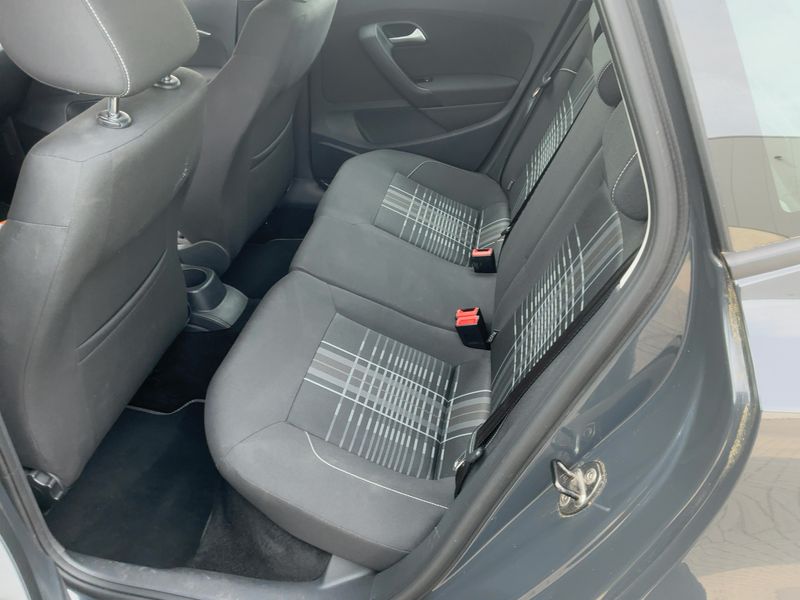 Volkswagen Polo 1.0 Lounge — zdjęcie 14