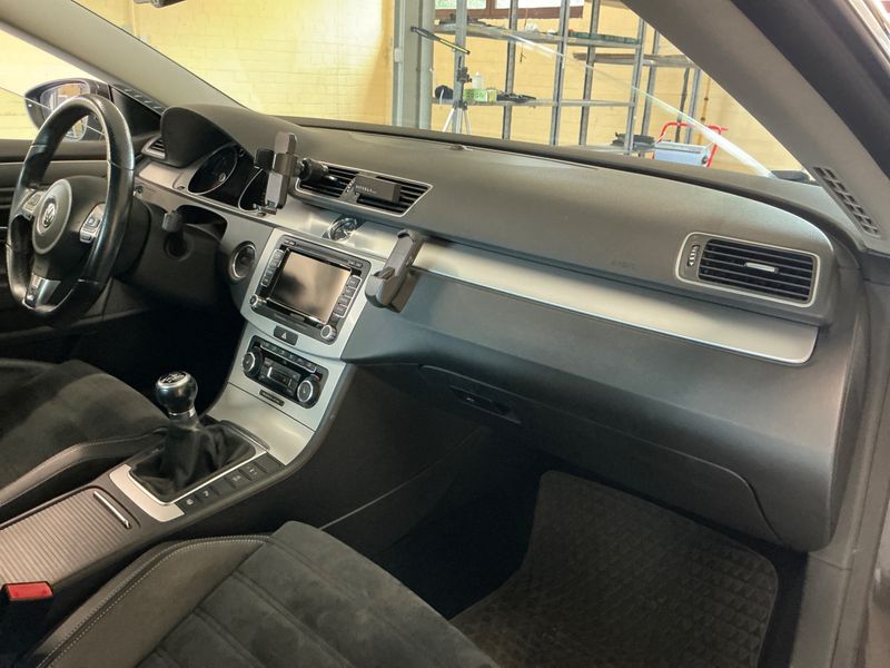 Volkswagen Passat CC 2.0 TDI BlueMotion Tech 2011 – снимка 22