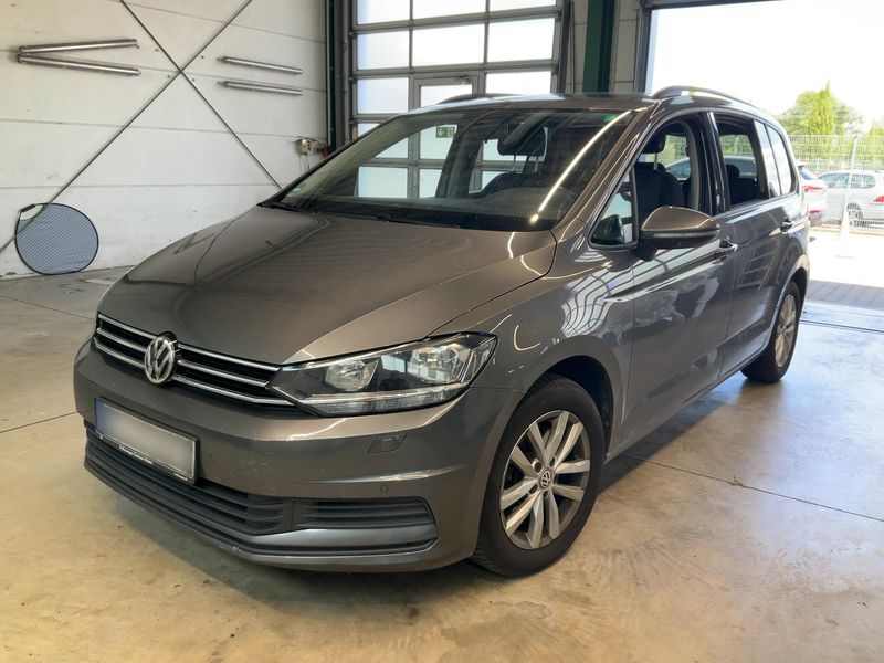 Volkswagen Touran 1.4 TSI Comfortline BlueMotion Tech — zdjęcie 1