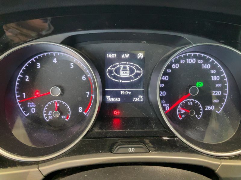 Volkswagen Touran 1.4 TSI Comfortline BlueMotion Tech — zdjęcie 13