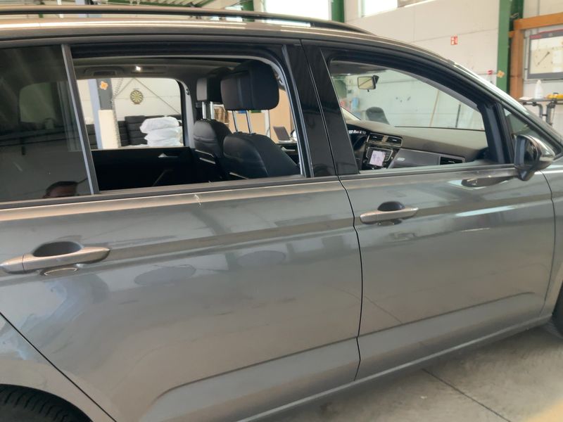 Volkswagen Touran 1.4 TSI Comfortline BlueMotion Tech — zdjęcie 7