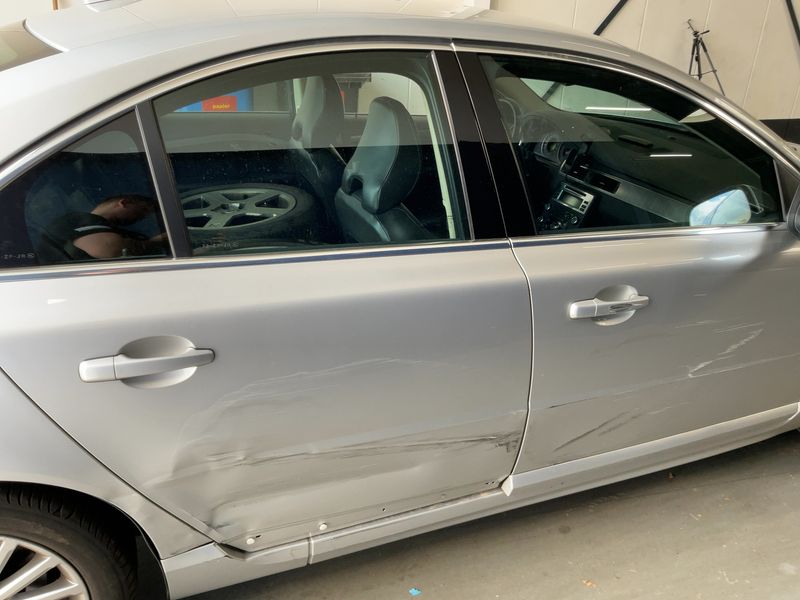 Volvo S80 2.4 D5 Momentum — zdjęcie 7