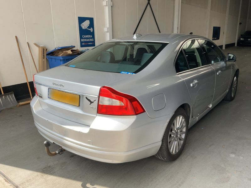 Volvo S80 2.4 D5 Momentum — zdjęcie 6