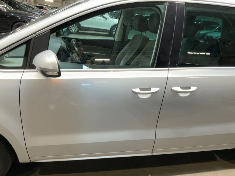 Volkswagen Sharan 2.0 TDI Highline BlueMotion Tech 2015 – снимка 4