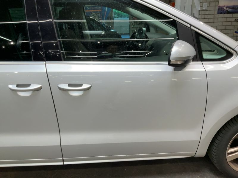 Volkswagen Sharan 2.0 TDI Highline BlueMotion Tech 2015 – снимка 10