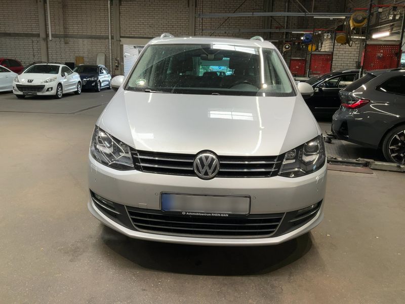 Volkswagen Sharan 2.0 TDI Highline BlueMotion Tech 2015 – снимка 14