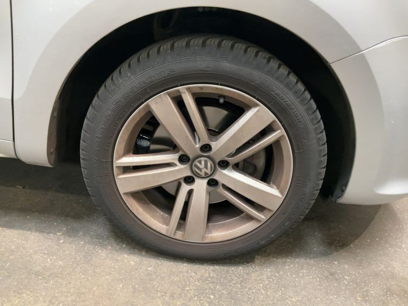 Volkswagen Sharan 2.0 TDI Highline BlueMotion Tech 2015 – снимка 11