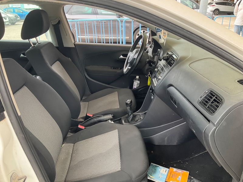 Volkswagen Polo 1.4 MPI Advance — zdjęcie 11