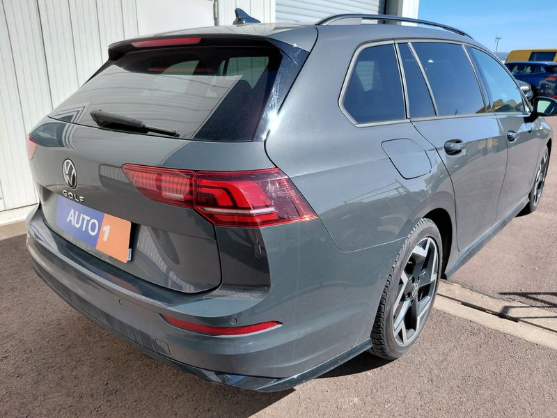 Volkswagen Golf VIII 1.5 TSI R-Line — zdjęcie 5
