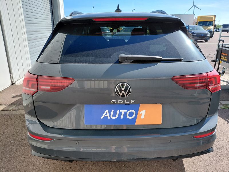 Volkswagen Golf VIII 1.5 TSI R-Line — zdjęcie 4