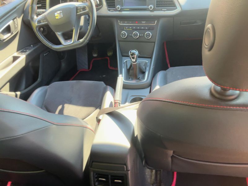 Seat Leon 2.0 TDI FR — zdjęcie 12