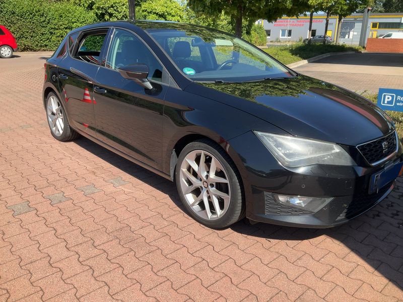 Seat Leon 2.0 TDI FR — zdjęcie 8