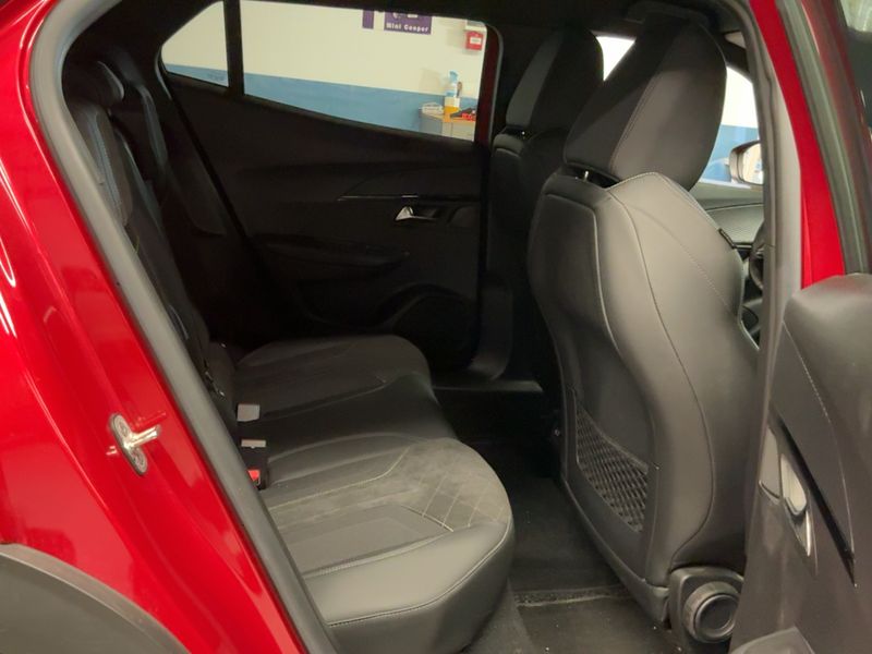 Peugeot 2008 1.2 PureTech GT Pack 2021 – снимка 19