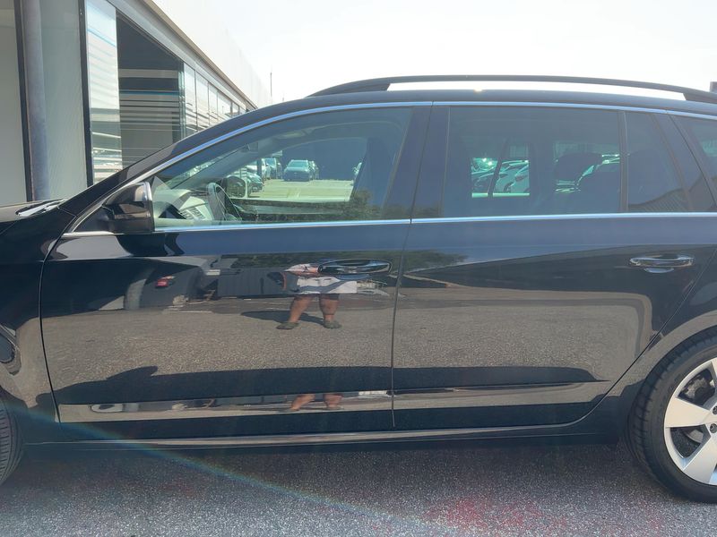 Skoda Octavia 2.0 TDI Elegance — zdjęcie 4