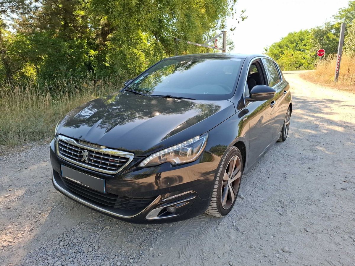 Peugeot 308 2017 — photo 1