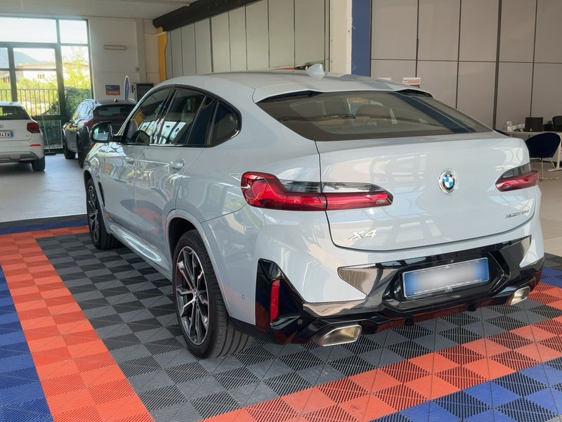 BMW X4 xDrive 20d Mild-Hybrid M Sport — zdjęcie 3