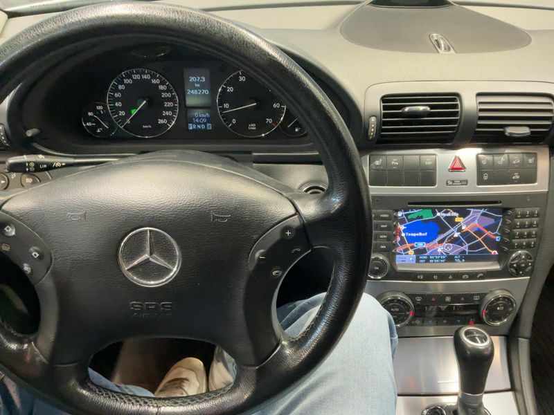 Mercedes-Benz C-Klasse C 200 Kompressor Avantgarde — zdjęcie 13