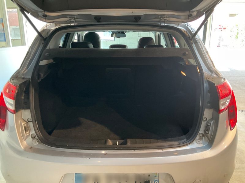 Citroen C4 Aircross 1.6 e-HDi Feel Edition 4x2 — zdjęcie 10