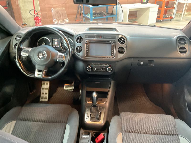 Volkswagen Tiguan 2.0 TDI R-Line 4Motion BlueMotion Tech 2014 – снимка 18