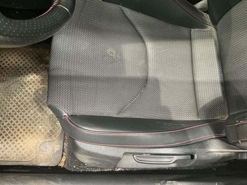Seat Leon 1.4 TSI ACT FR 2015 – снимка 32