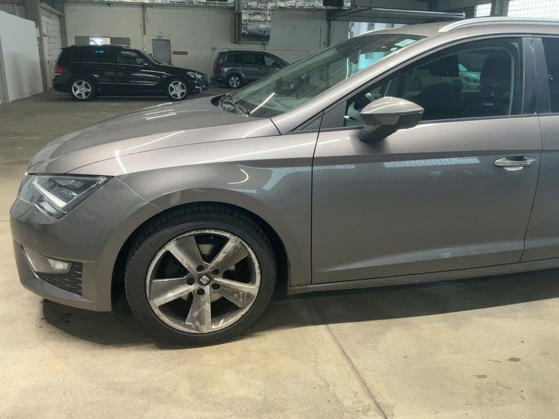 Seat Leon 1.4 TSI ACT FR 2015 – снимка 2