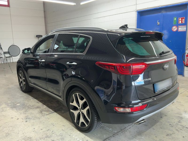 Kia Sportage 1.6 TGDI GT Line 4WD — zdjęcie 3