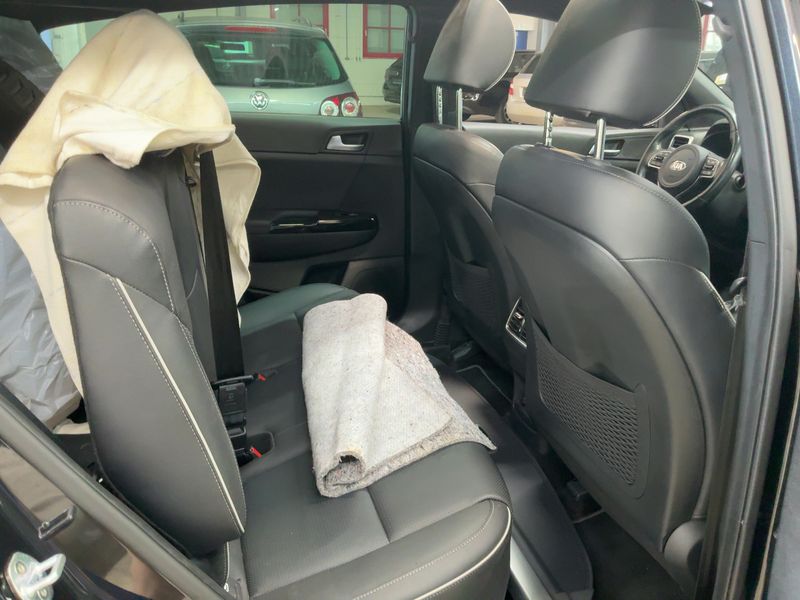Kia Sportage 1.6 TGDI GT Line 4WD — zdjęcie 14