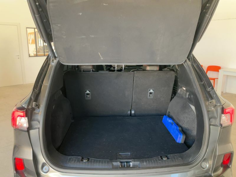 Ford Kuga 2.5 Plug-in Hybrid ST-Line X 2022 – снимка 15