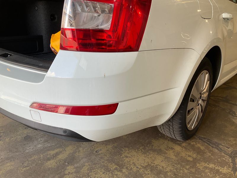Skoda Octavia 1.6 TDI Ambition 2015 – снимка 37