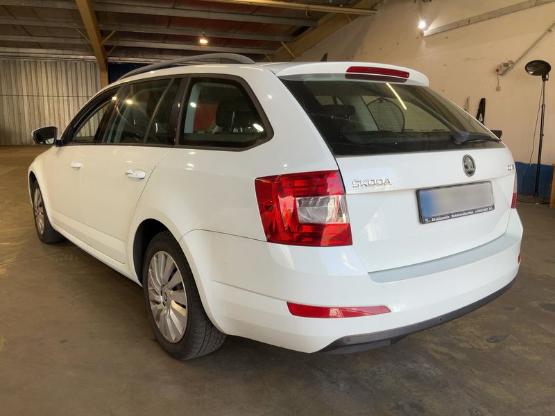 Skoda Octavia 1.6 TDI Ambition 2015 – снимка 6