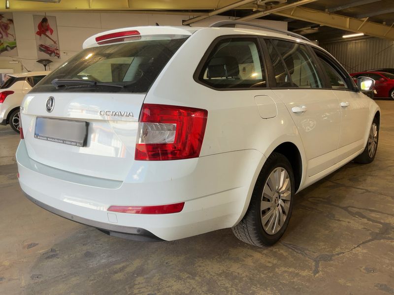 Skoda Octavia 1.6 TDI Ambition 2015 – снимка 8
