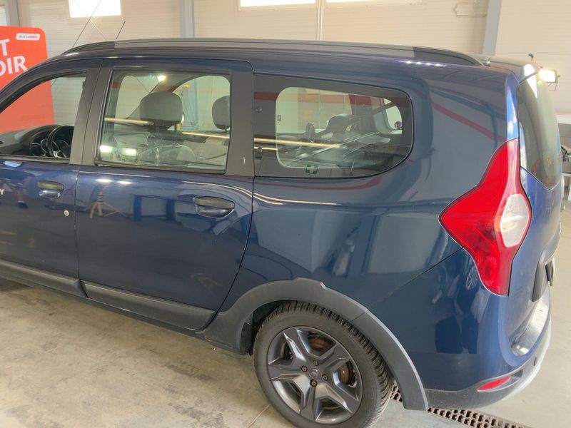 Dacia Lodgy 1.5 dCi Diesel Stepway Celebration — zdjęcie 3