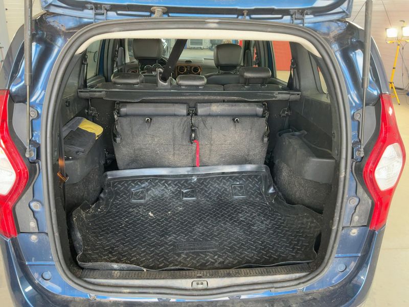 Dacia Lodgy 1.5 dCi Diesel Stepway Celebration — zdjęcie 10