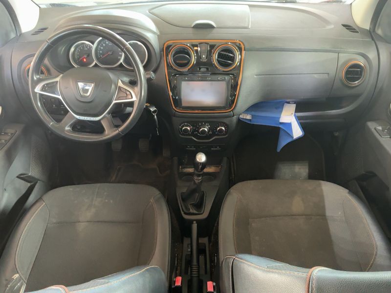Dacia Lodgy 1.5 dCi Diesel Stepway Celebration — zdjęcie 12