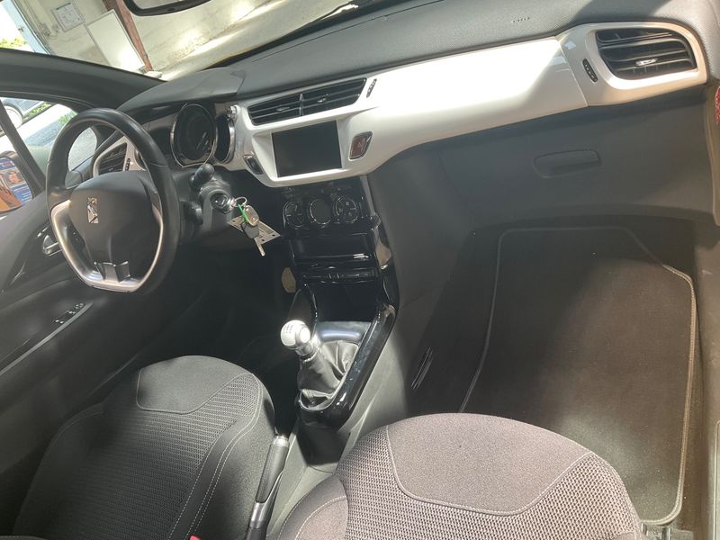 DS Automobiles DS3 1.2 PureTech SoChic — zdjęcie 12