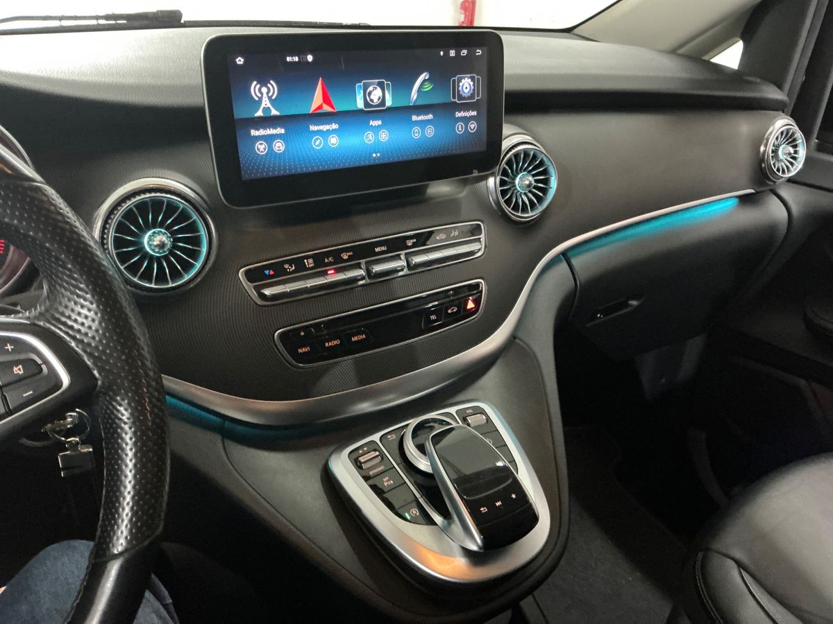 Mercedes-Benz V-Klasse 2017 — photo 35