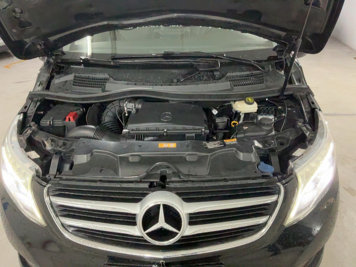 Mercedes-Benz V-Klasse 2017 — photo 27