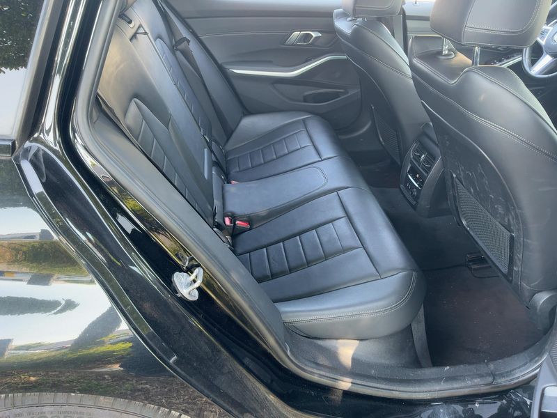 BMW 3er 320i M Sport — zdjęcie 14