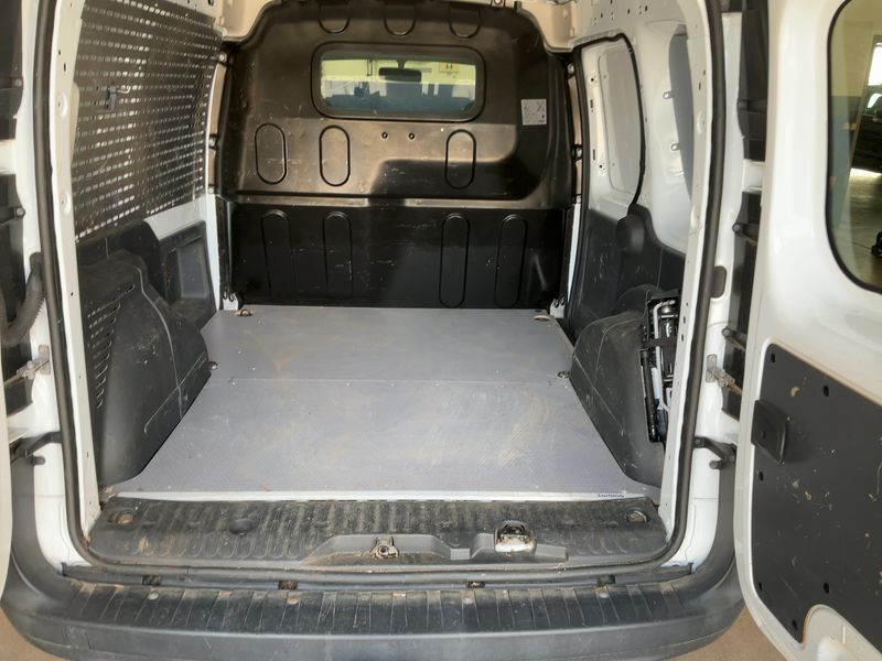 Renault Kangoo 1.5 BLUE dCi Rapid Extra — zdjęcie 10