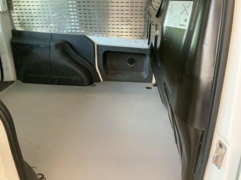 Renault Kangoo 1.5 BLUE dCi Rapid Extra — zdjęcie 14
