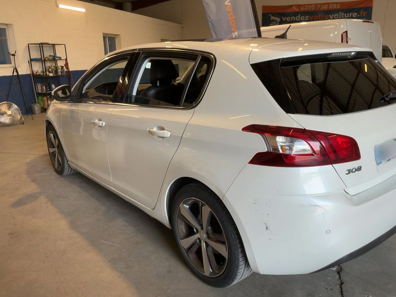 Peugeot 308 1.2 e-THP Feline 2017 – снимка 6