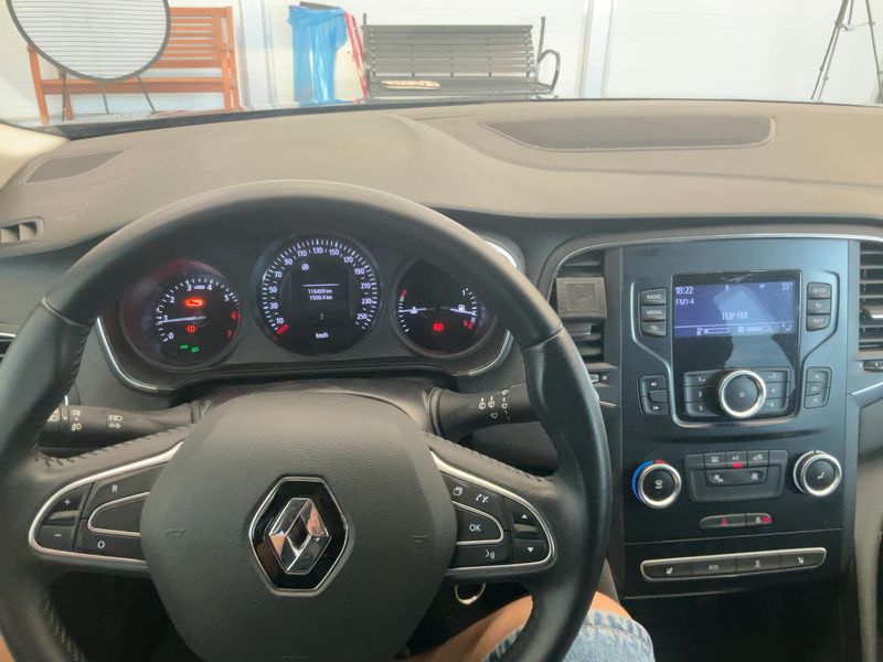 Renault Megane 1.3 TCe Limited 2019 – снимка 18