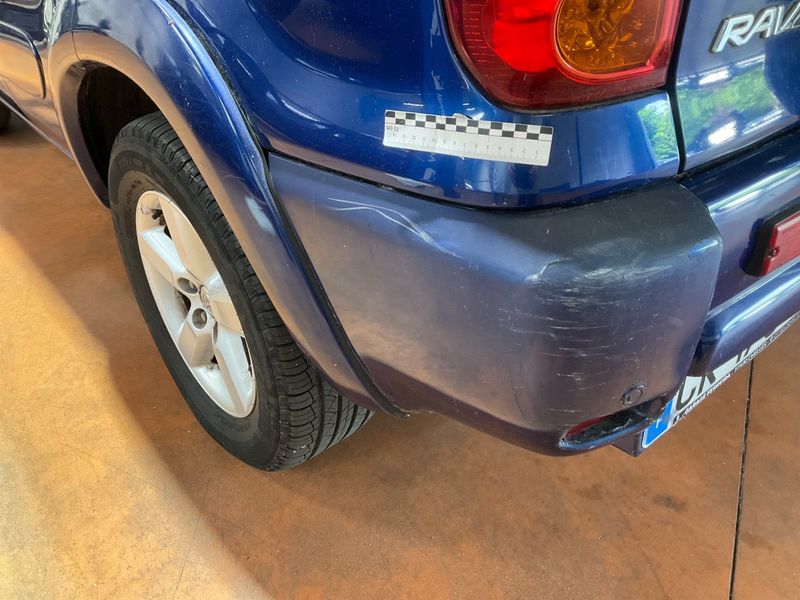 Toyota RAV 4 2.0 D-4D 4x4 2005 – снимка 30