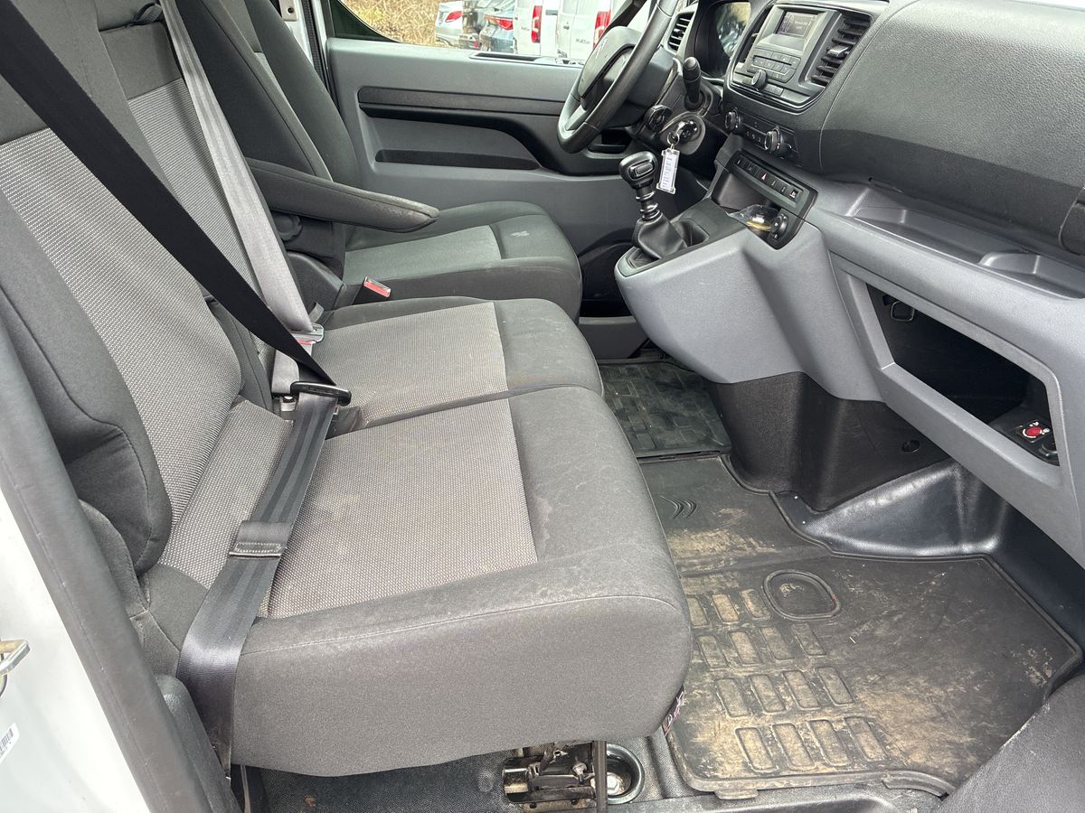 Citroen Jumpy 2022 — photo 11