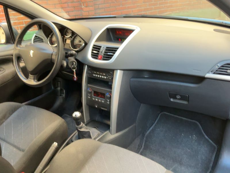Peugeot 207 1.6 XS Pack — zdjęcie 12