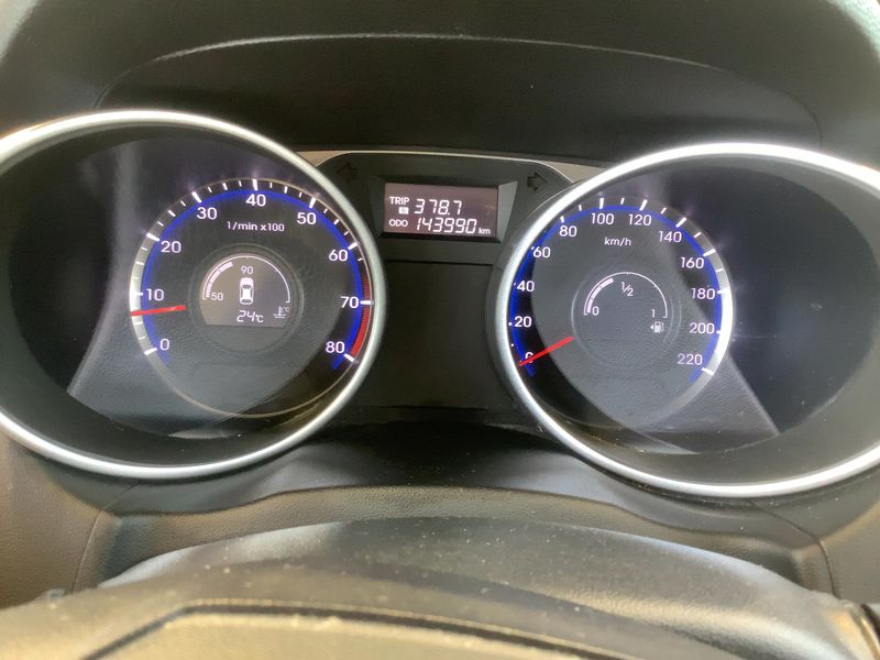 Hyundai ix35 2.0 GDI Trend AWD — zdjęcie 13
