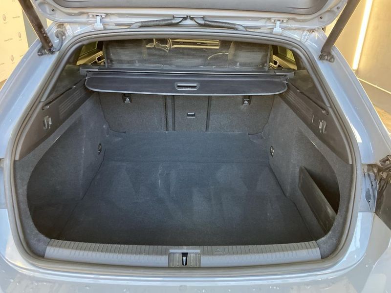 Volkswagen Arteon Shooting Brake 2.0 TSI R-Line — zdjęcie 19